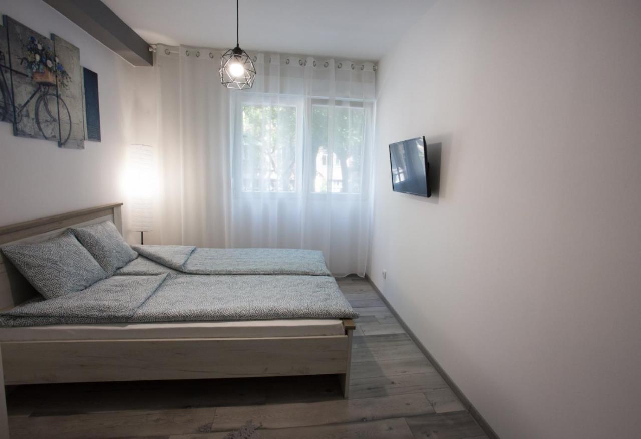Apartman Petres Sombor Luaran gambar