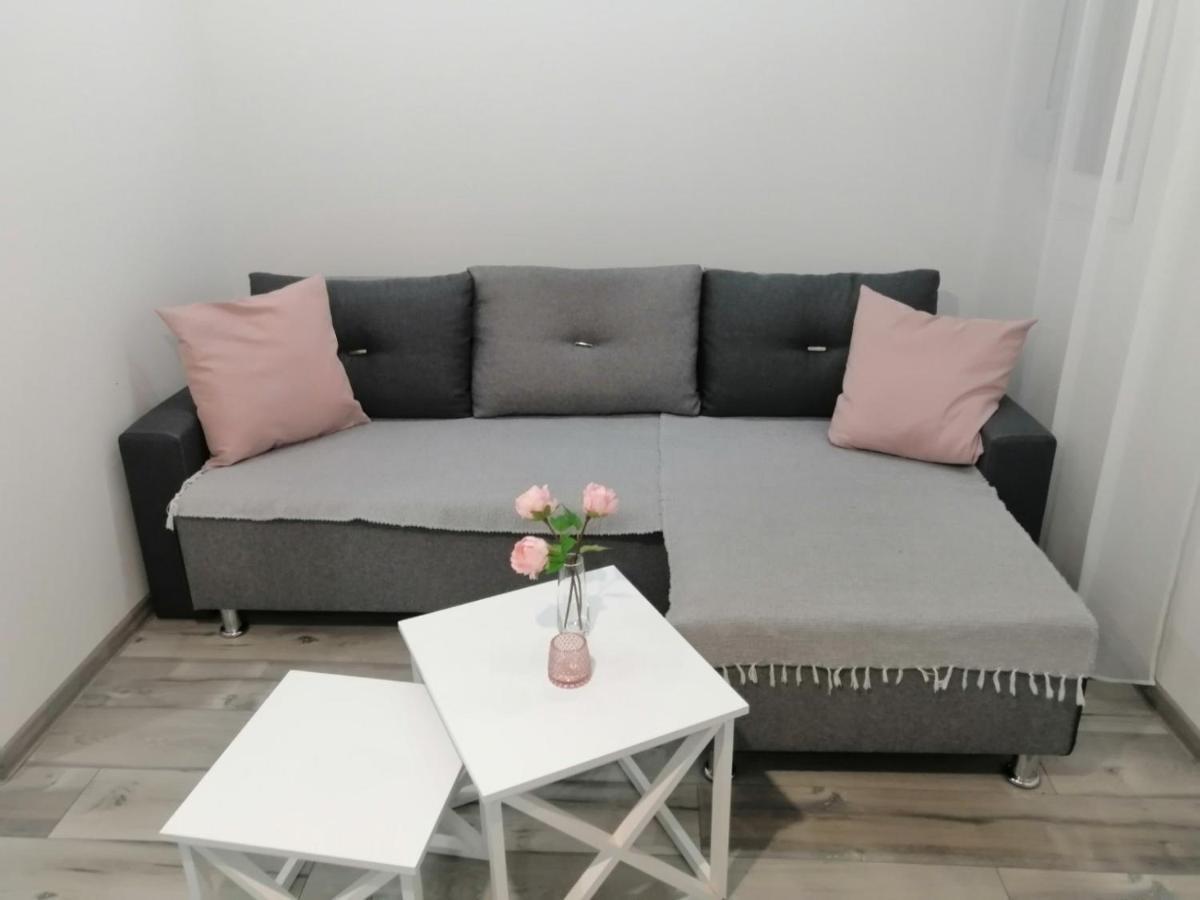 Apartman Petres Sombor Luaran gambar
